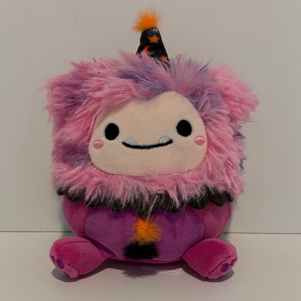 Squishmallows Woxie the Clown Bigfoot